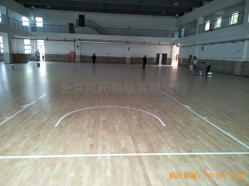 上海嘉定婁唐學(xué)?；@球館體育地板施工案例4
