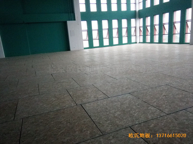 江蘇南京漢風(fēng)公司籃球館運(yùn)動(dòng)木地板鋪設(shè)案例3