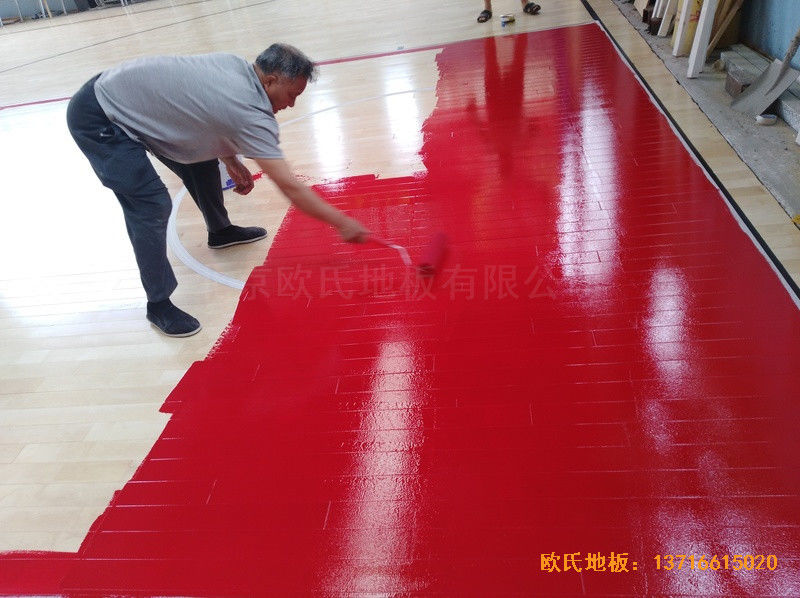 湖北黃石黃金海灣籃球訓練館運動木地板鋪設(shè)案例3