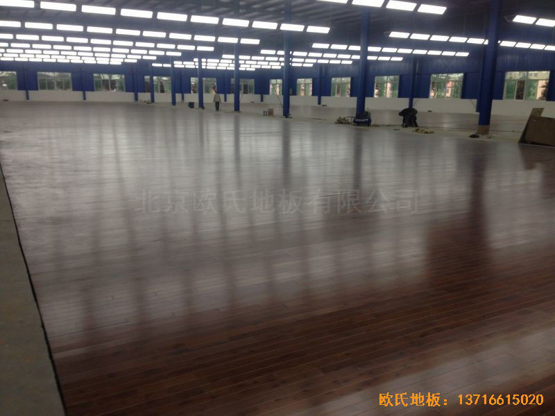 四川綿陽個(gè)人球館運(yùn)動(dòng)木地板鋪設(shè)案例5