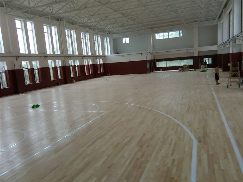 籃球場木地板價格