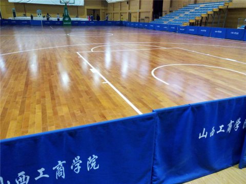 運(yùn)動(dòng)木地板選購，搞定四個(gè)重點(diǎn)就成功了